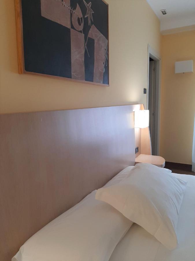 Hotel Chiaraluna