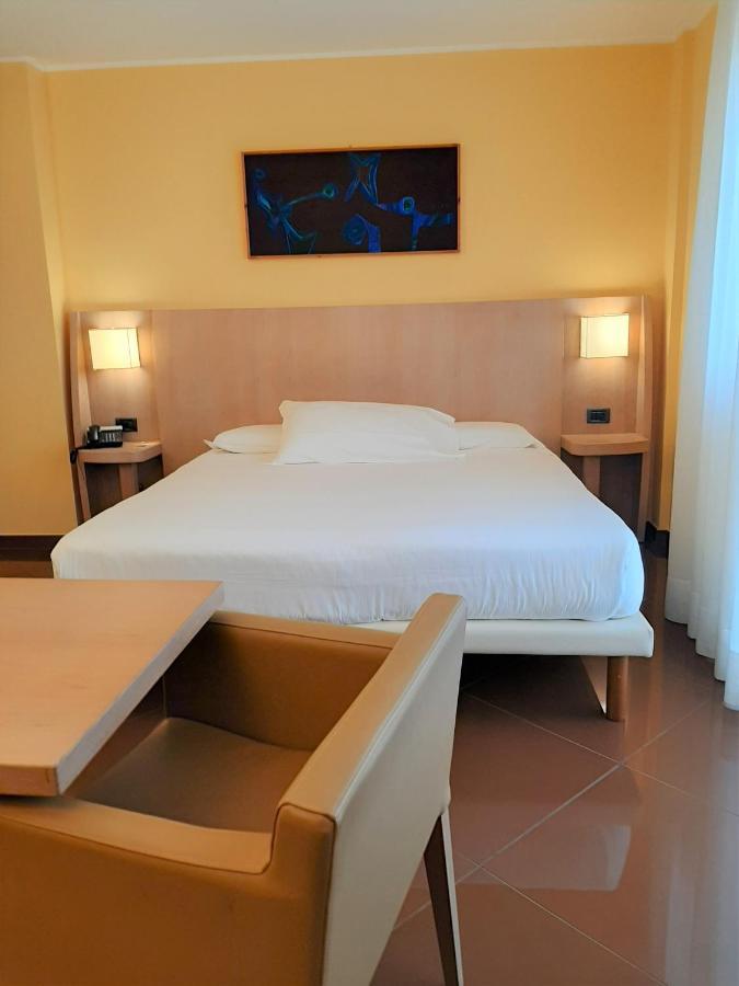 Chiaraluna Hotel